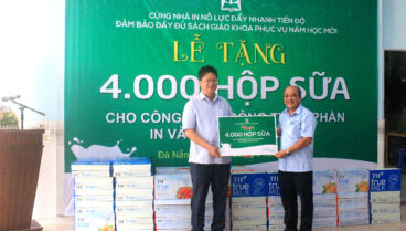 BLĐ NXBGDVN – NXBGD tại Đà Nẵng đã đến thăm, tặng quà và động viên CBCNV Công ty trong mùa cao điểm in sách giáo khoa phục vụ năm học mới.